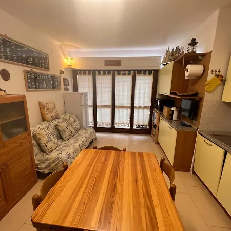 Incantevole Casetta Con Piscina Apartment La Maddalena (Sassari)